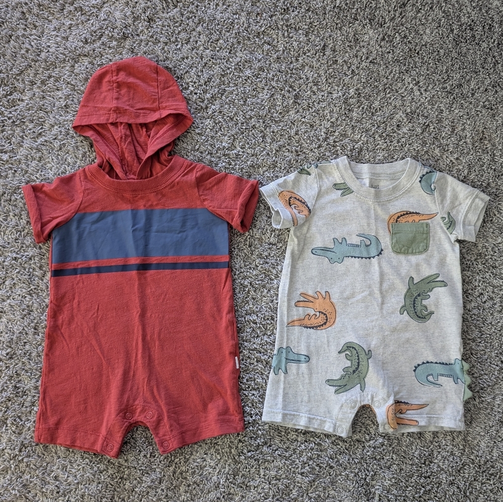 2 Carter's Baby boy rompers 9M